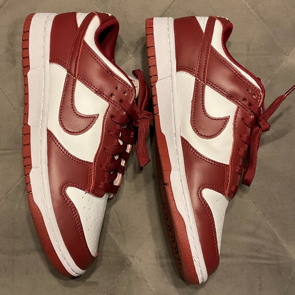 Nike Men's Crimson and White Sneakers